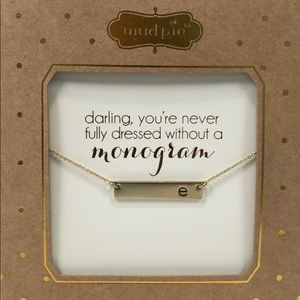 Mud Pie Chelsea Initial e Bar Necklace